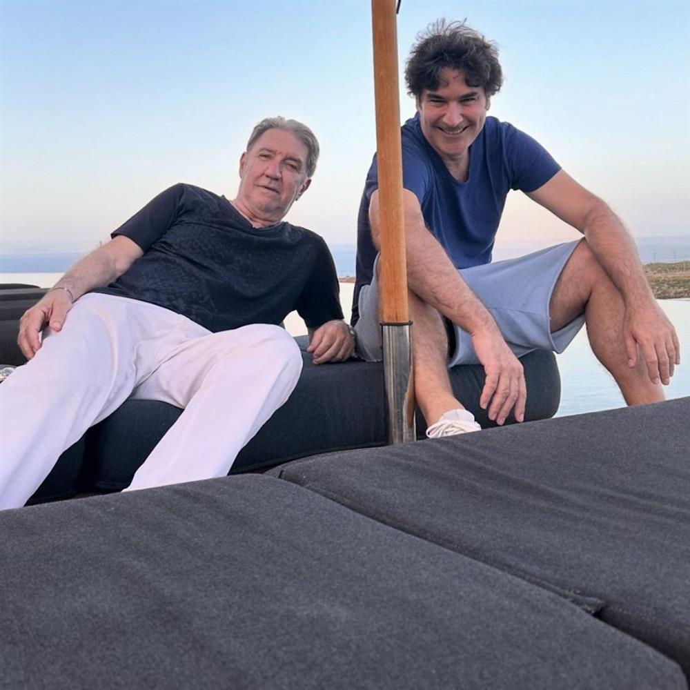 Παπακαλιατης