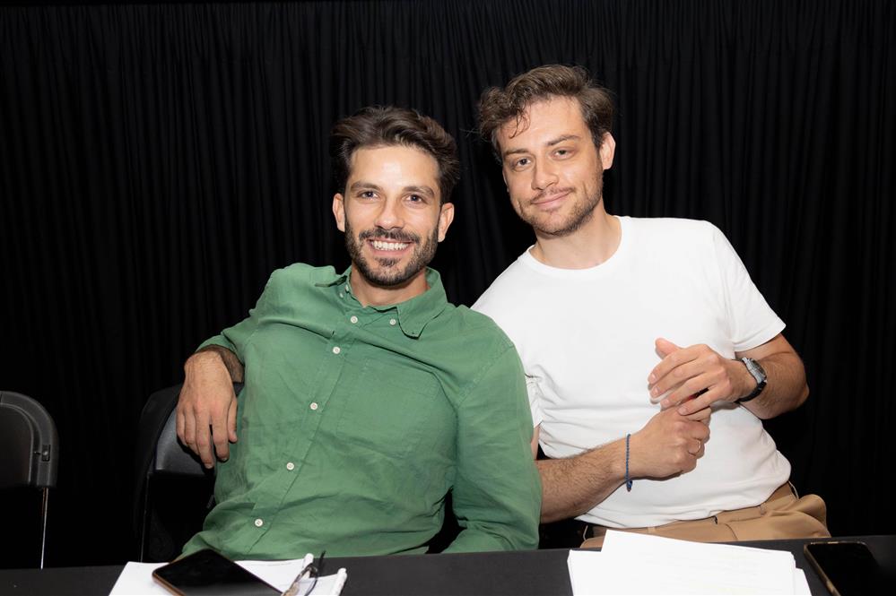 Γιατί ρε πατέρα Γιατί ρε πατέρα