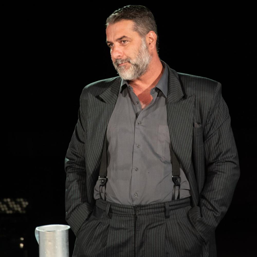 "Στην τάξη όλες ήθελαν να παίξουν ερωτική σκηνή με τον Βασίλη Μπισμπίκη"