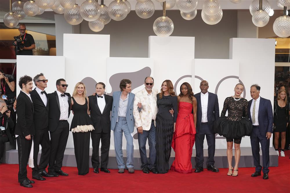 Τζούλια Ρόμπερτς Τζούλια Ρόμπερτς