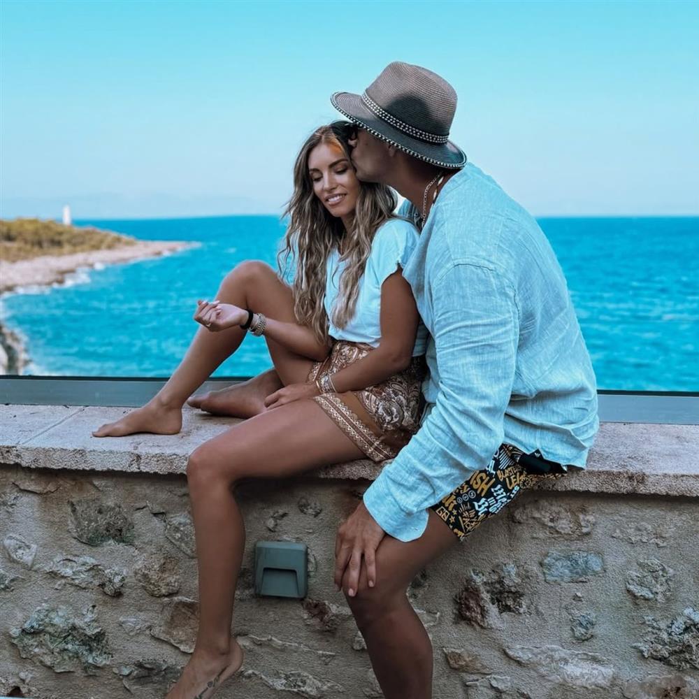 Αθηνά Οικονομάκου