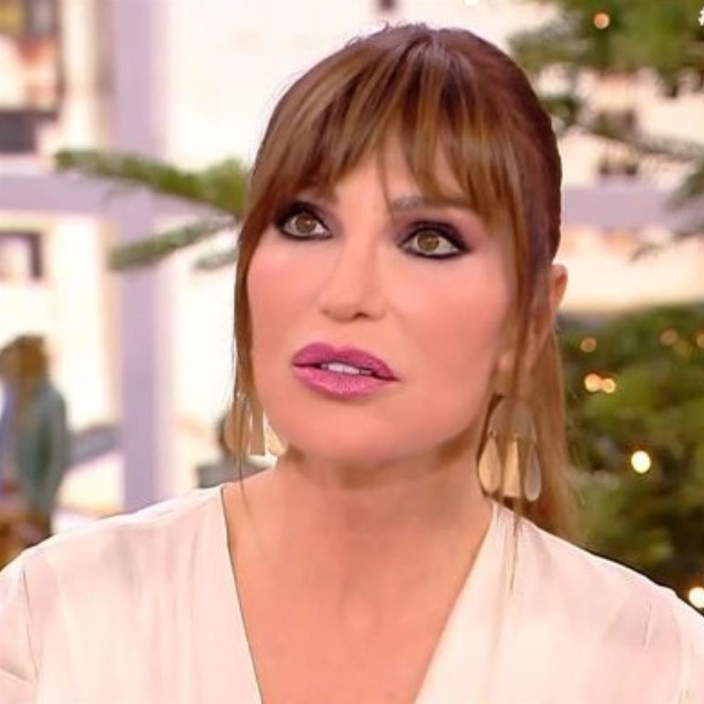 Συγκλονίζει η Βίκυ Χατζηβασιλείου: "Πριν από κάποιους μήνες μπήκε στο σπίτι μου ένας ληστής, εγώ ήμουν μέσα και ήμουν μόνη μου"