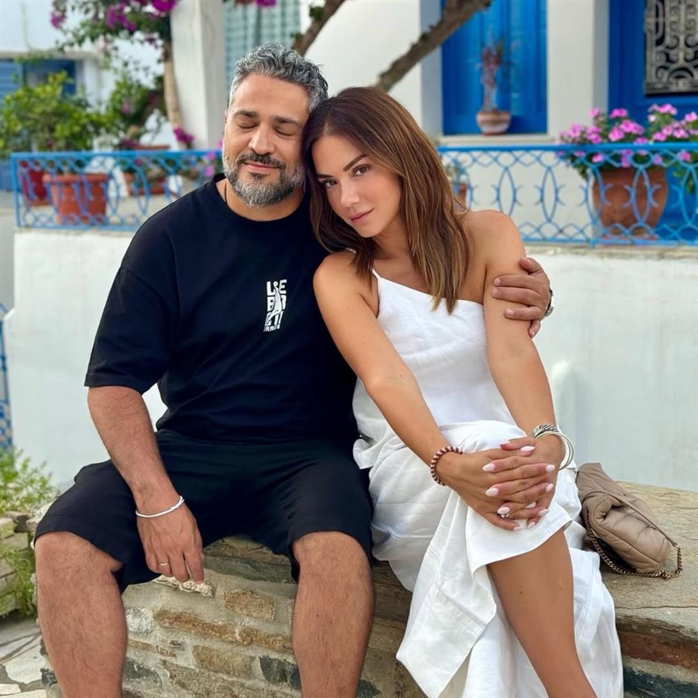 Βάσω Λασκαράκη: Γιόρτασε τα γενέθλιά της στο Παρίσι - Η ερωτική εξομολόγηση και οι τρυφερές ευχές του Λευτέρη Σουλτάτου