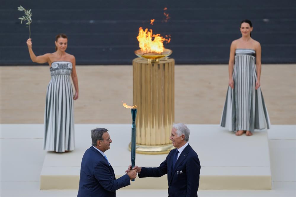 Ολυμπιακή - φλόγα Ολυμπιακή - φλόγα