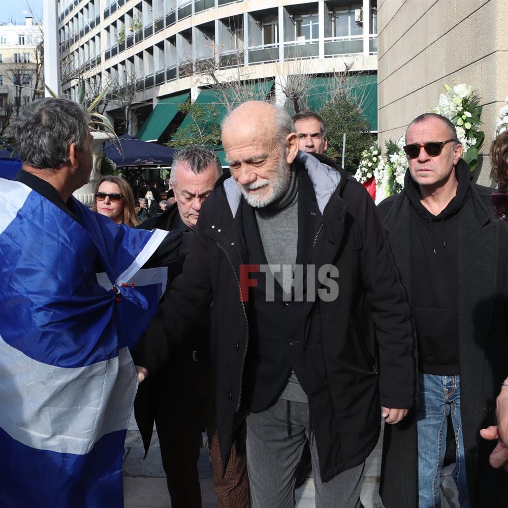 Δομάζος Δομάζος