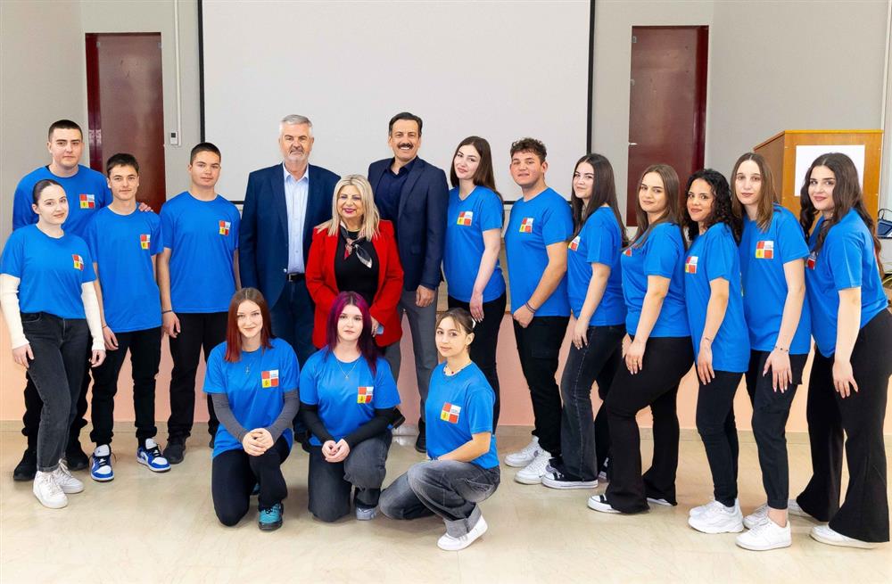 Όμιλος - Antenna - πρόγραμμα - δεσμός - για - τα - σχολεία