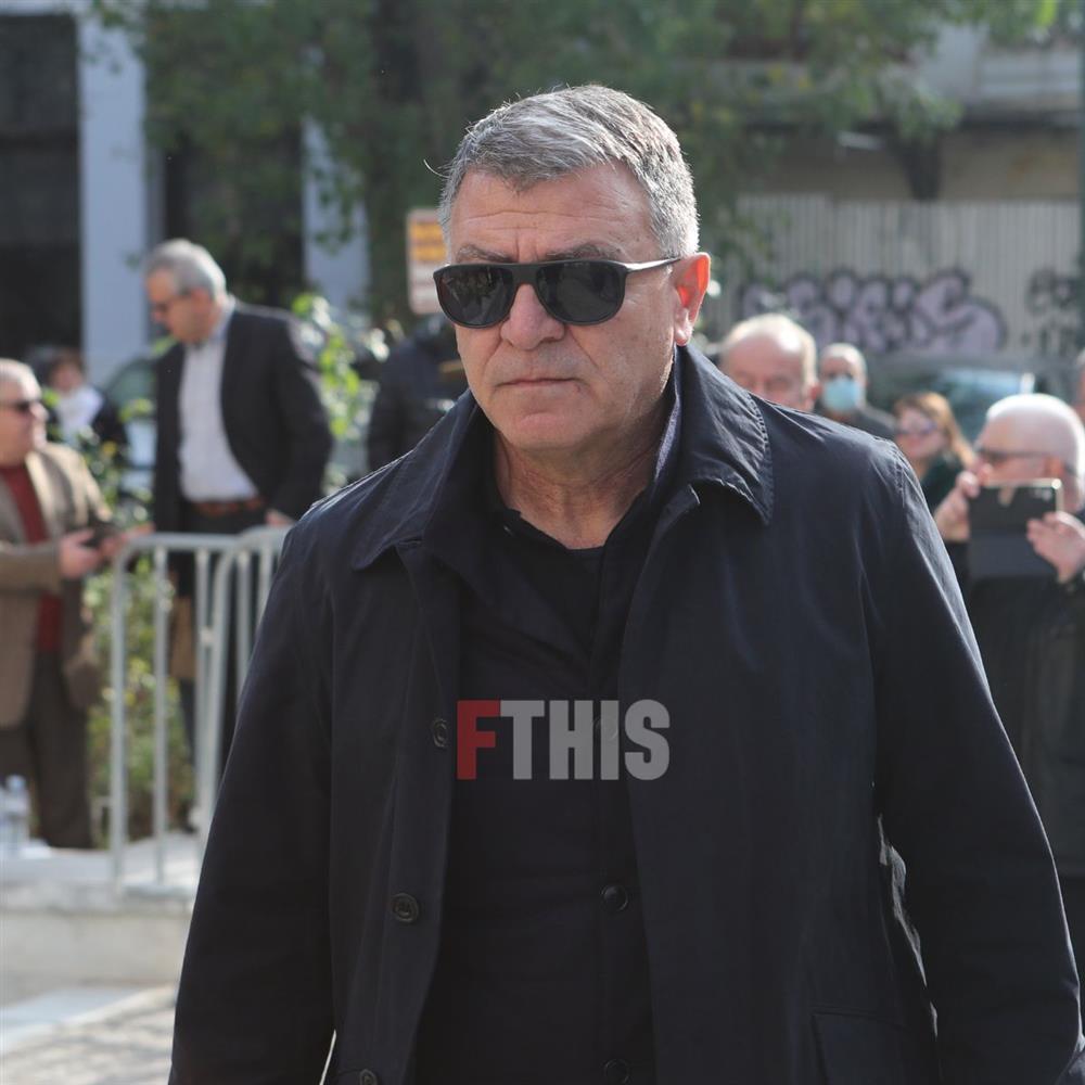 Δομάζος Δομάζος