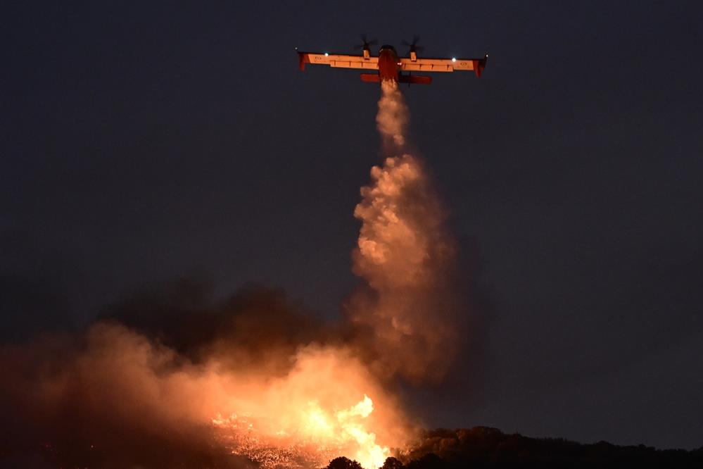 Φωτιά - Κερατέα - Καναντέρ - Βράδυ Φωτιά - Κερατέα - Καναντέρ - Βράδυ
