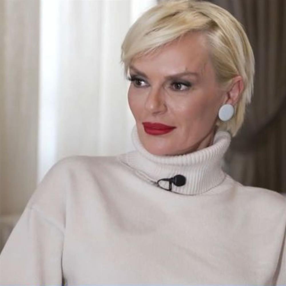 Έλενα Χριστοπούλου: "Χείμαρρος" για την Ηλιάνα Παπαγεωργίου - "Εκεί ξεκίνησε η προσωπική σχέση να αλλάζει..."