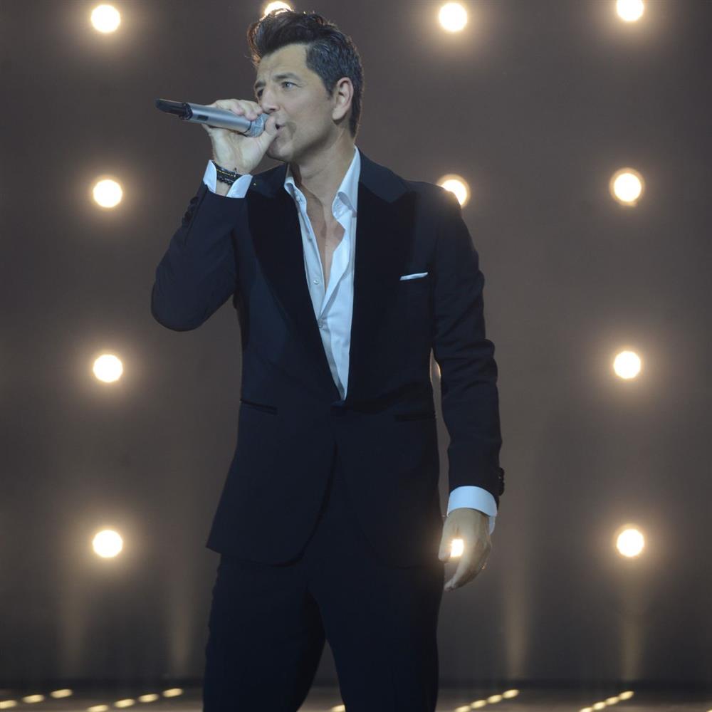 Σάκης Ρουβάς