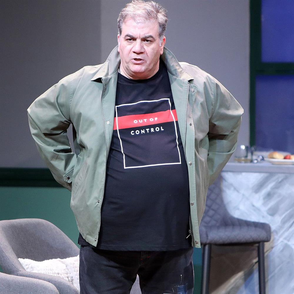 Δημήτρης Σταρόβας: Επιστρέφει στο θέατρο λίγους μήνες μετά την σοβαρή περιπέτεια με την υγεία του