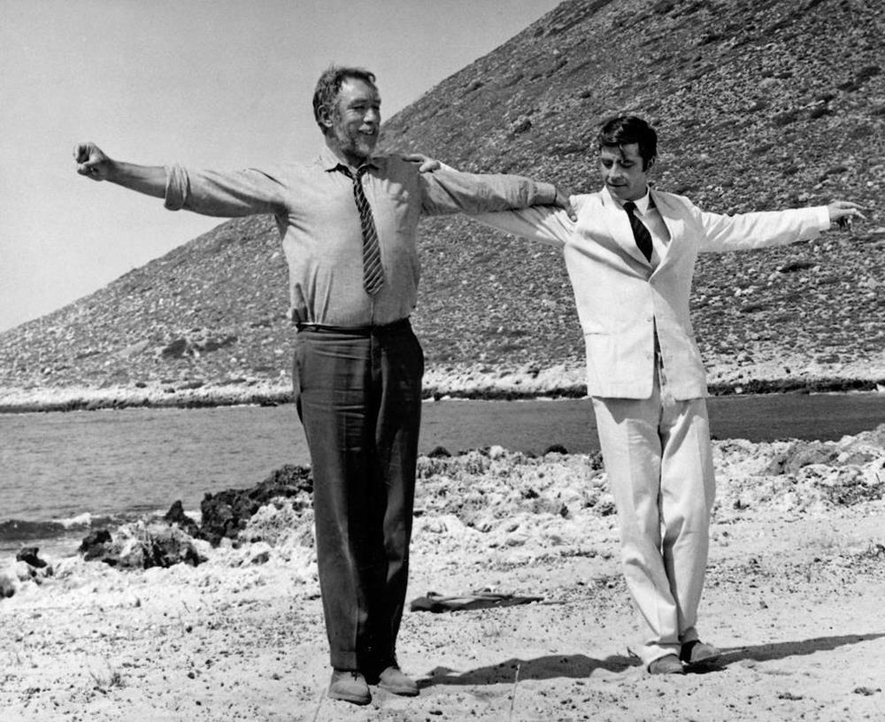 Άντονι Κουίν Άντονι Κουίν