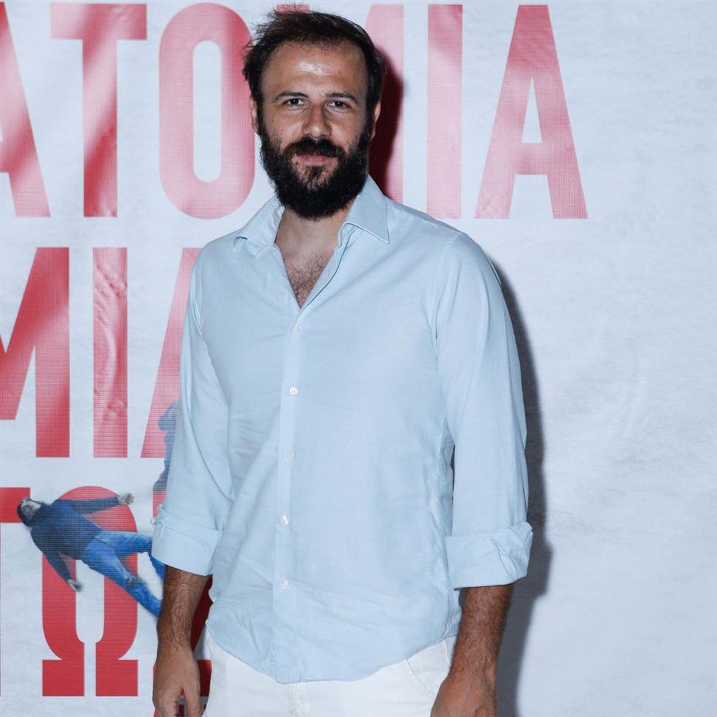 Νίκος Γκέλια