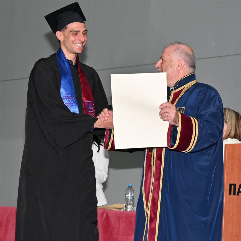 Κωνσταντής Τζολάκης