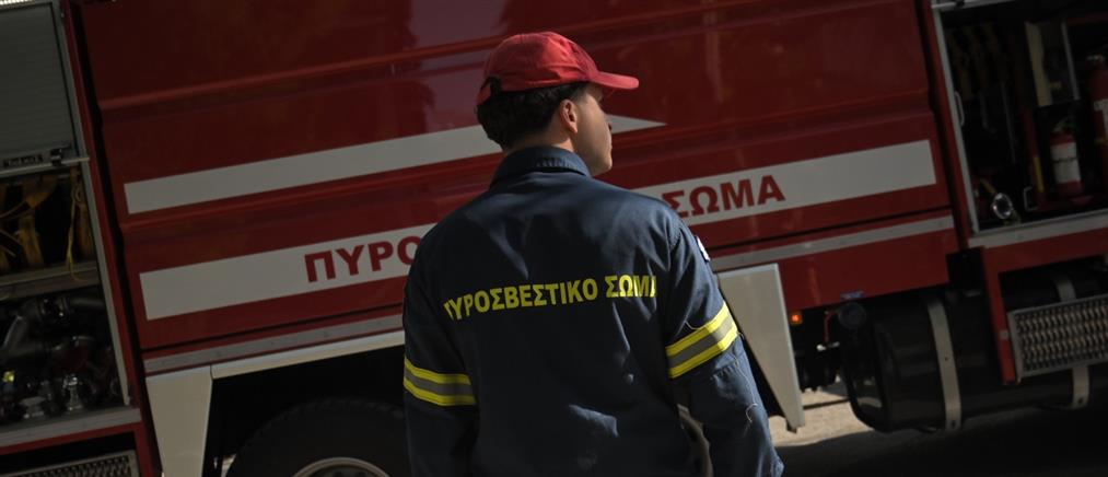 Ποσειδώνος: Κυκλοφοριακό χάος μετά από φωτιά σε αυτοκίνητο