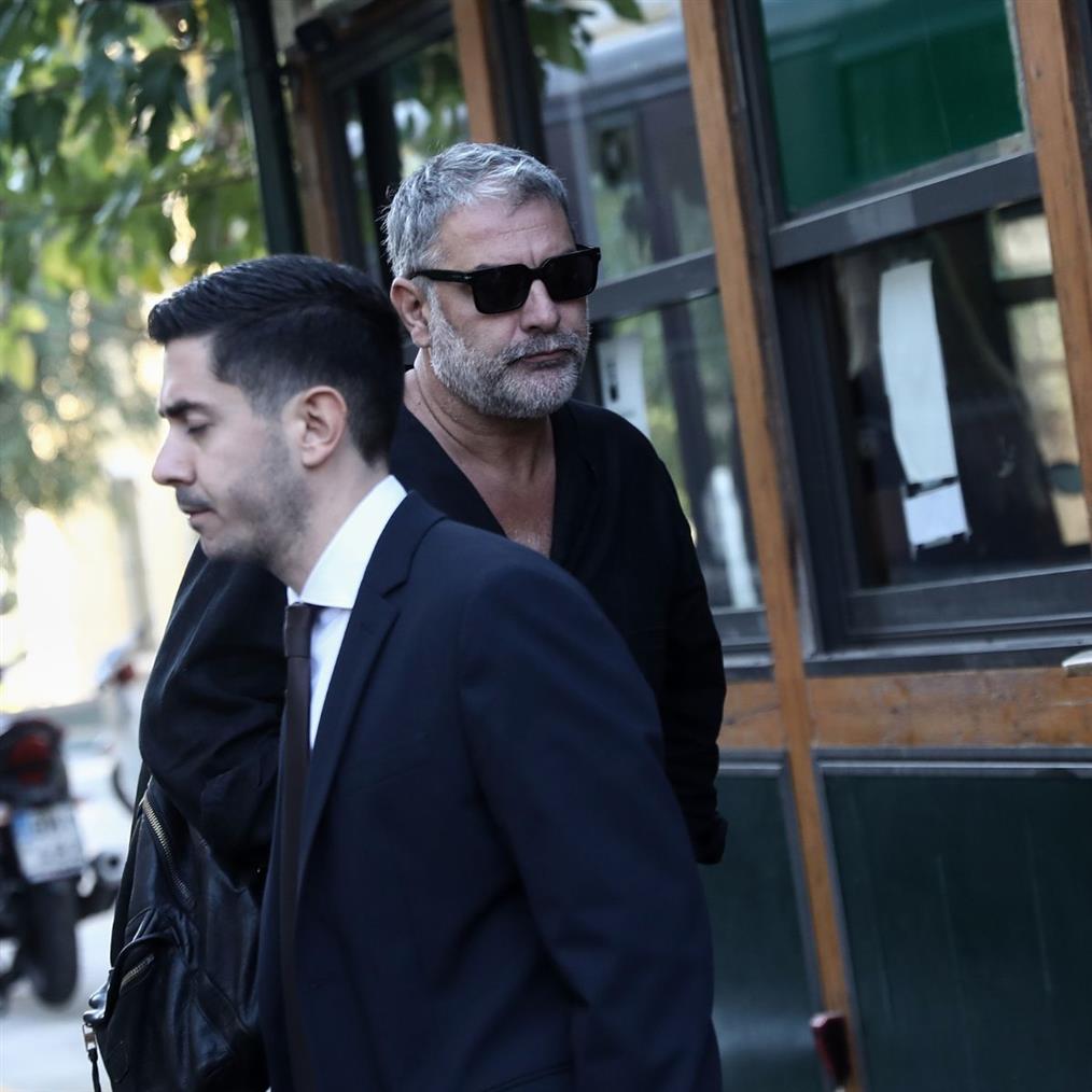 Βασίλης Μπισμπίκης