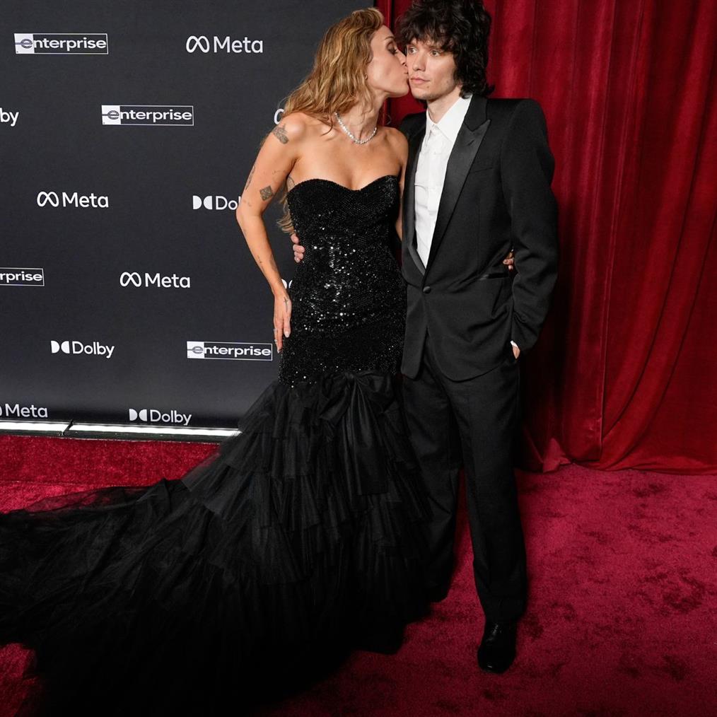 Μάιλι Σάιρους