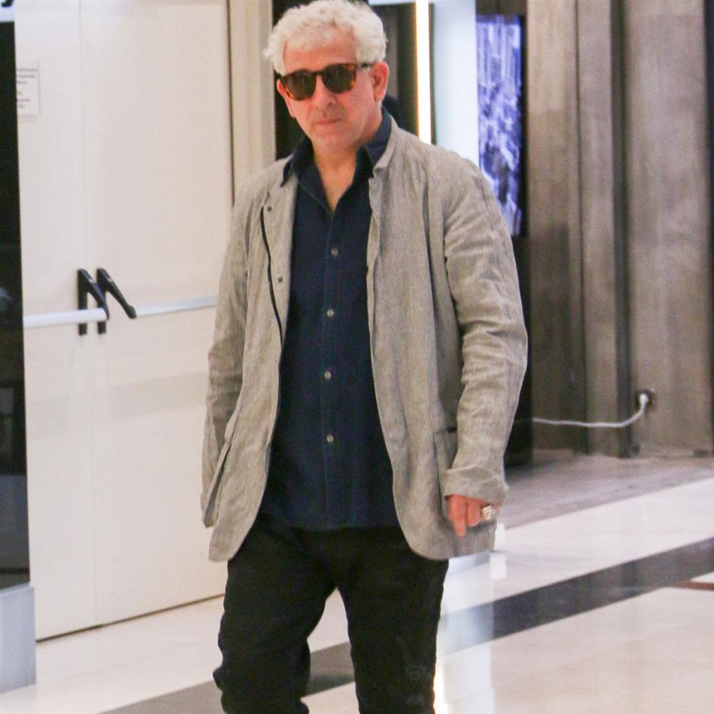 Πέτρος Φιλιππίδης