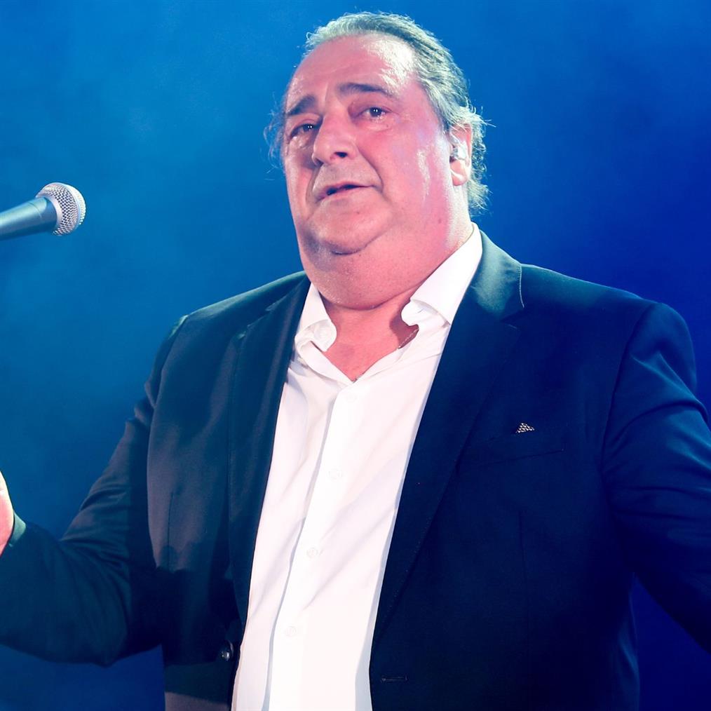 Βασίλης Καρράς