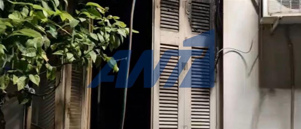 Φωτιά σε κατοικία στο Περιστέρι: Δύο γυναίκες στο νοσοκομείο