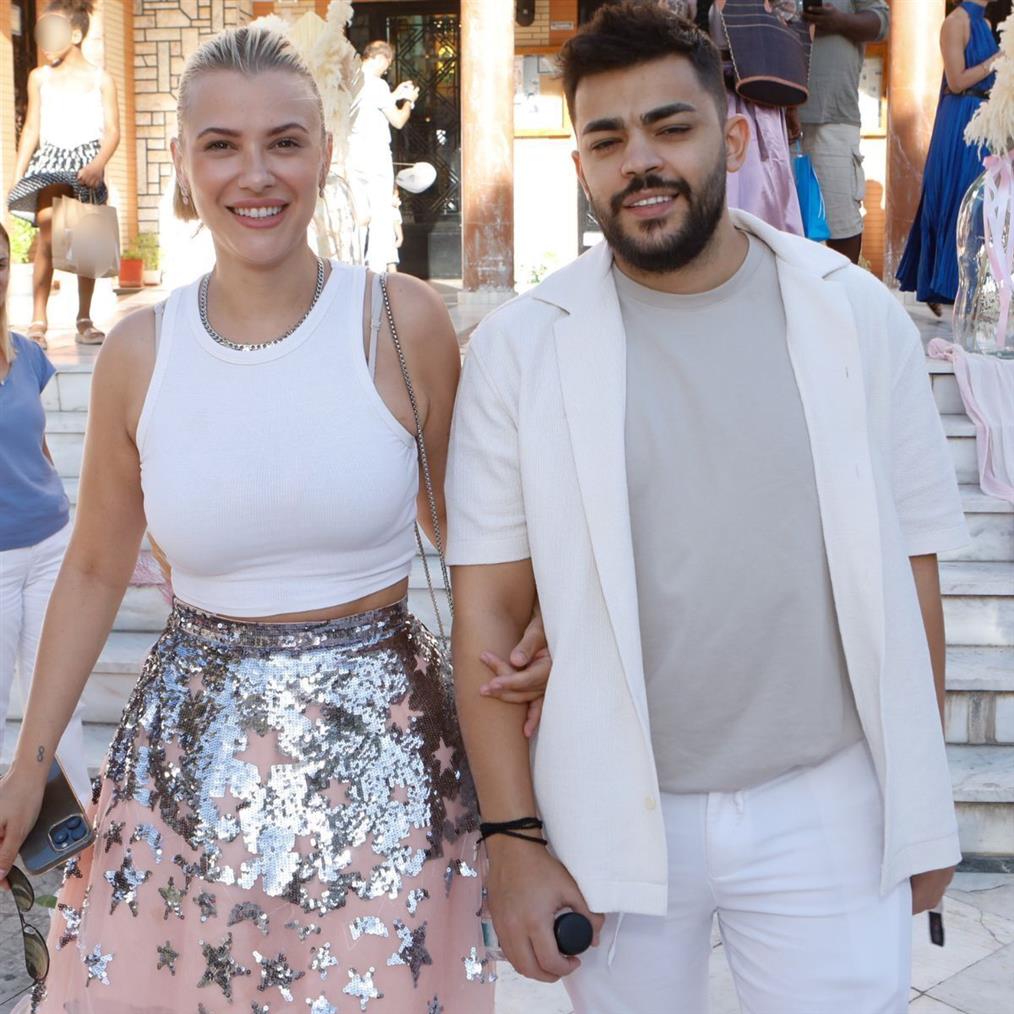 Λάουρα Νάργες - Χρήστος Σαντικάϊ