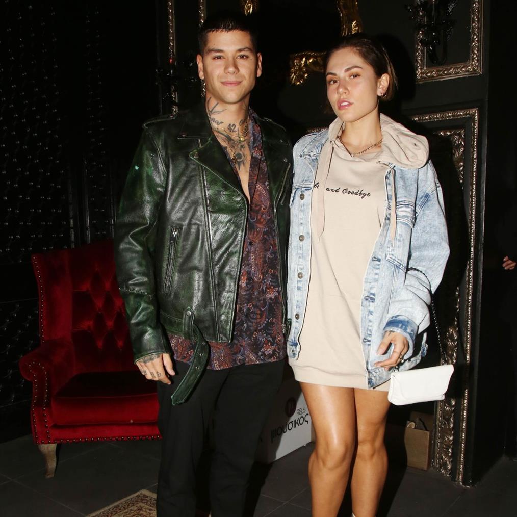 Mike - Έλενα Τσαγκρινού