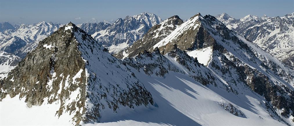 Αυστρία: 13χρονος βρήκε τον θάνατο όταν παρασύρθηκε από χιονοστιβάδα στις Άλπεις