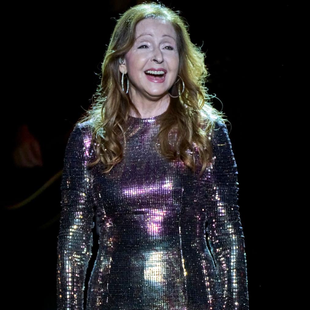 Βίκυ Λέανδρος