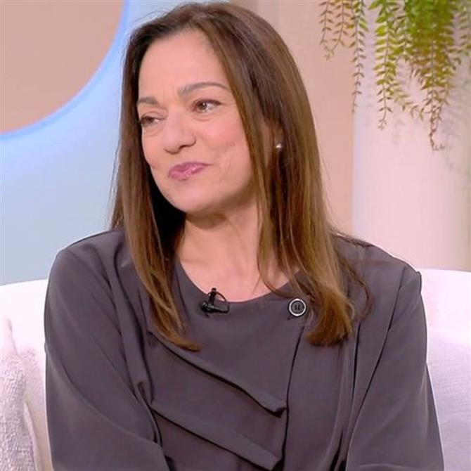 Ελένη Καρακάση: Η εξομολόγηση της ηθοποιού - "Με τον σύζυγό μου είμαστε σε διαδικασία υιοθεσίας! Πλησιάζει ο καιρός..."