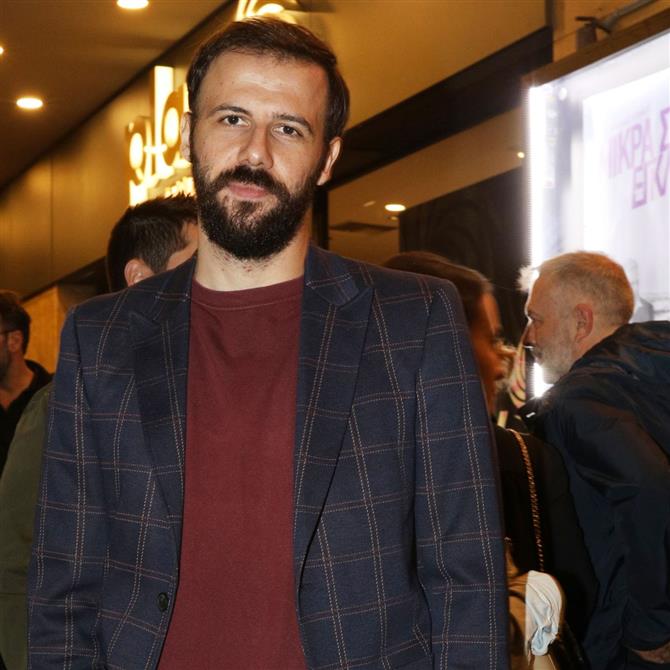 Νίκος Γκέλια: "Θέλω να πω ένα μεγάλο ευχαριστώ στον Δημήτρη Λάλο, ως συνεργάτης είναι γ@@@ος"