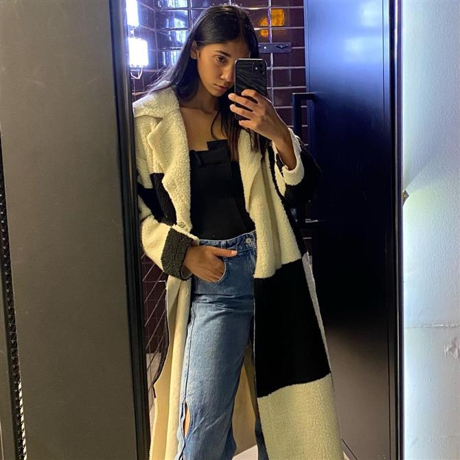 Παρασκευή Κερασιώτη: Αποκάλυψε πως εργάζεται ως καμαριέρα - "Γυρνάω από τη δουλειά πολύ κουρασμένη"
