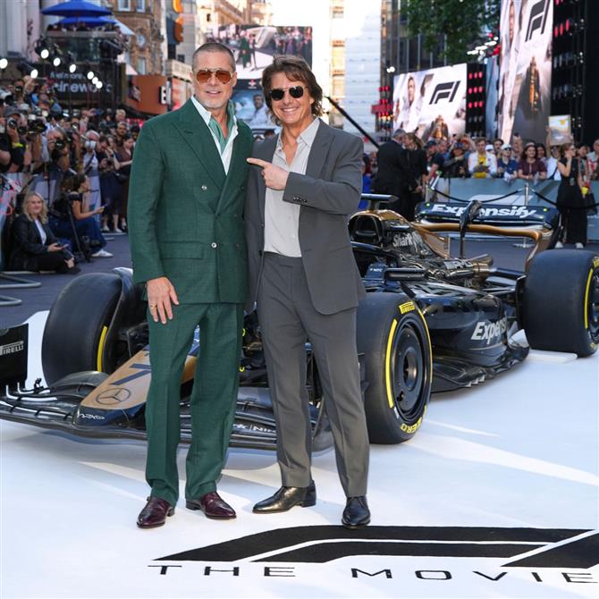 Μπραντ Πιτ & Τομ Κρουζ: Συναντήθηκαν στην πρεμιέρα της F1 στο Λονδίνο (Φωτογραφίες & βίντεο)