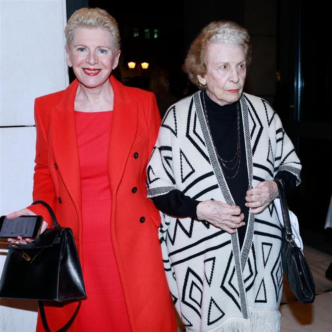 Έλενα Ακρίτα - Σύλβα Ακρίτα