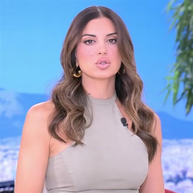 Σταματίνα Τσιμτσιλή για Κώστα Τσουρό: "Αυτό θεωρείται ένα πισωγύρισμα - Τελικά αποφάσισαν να του δώσουν ένα μάθημα"