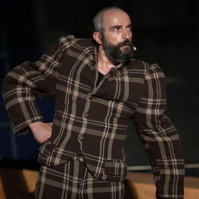 Άρης Σερβετάλης: "Οι αμβλώσεις για μένα είναι μια δολοφονία. Είναι προτιμότερο να το κυοφορήσει το παιδί και μετά να το πετάξει"