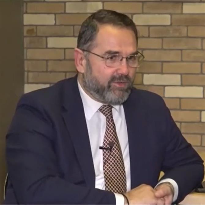 Σταύρος Μπαλάσκας: "Η πρώην και η νυν μου είναι φίλες, μας κρατάει και το παιδί όταν έχουμε να πάμε κάπου"