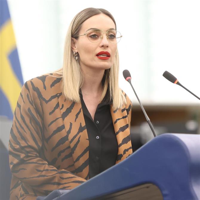 Η Ελεονώρα Μελέτη απαντά στον Light: "Ξέρω πως η τοποθέτησή μου δεν θα γίνει viral όπως φθηνά τραγούδια που..."
