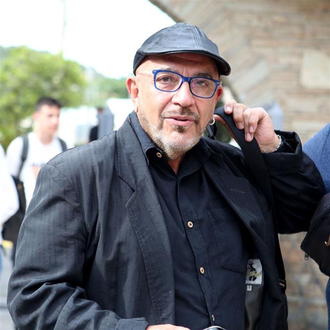 Ο Γιάννης Ζουγανέλης για το καμένο σπίτι του από την φωτιά: "Δεν πρόκειται να το ξαναφτιάξω, έκλεισε αυτός ο κύκλος"


