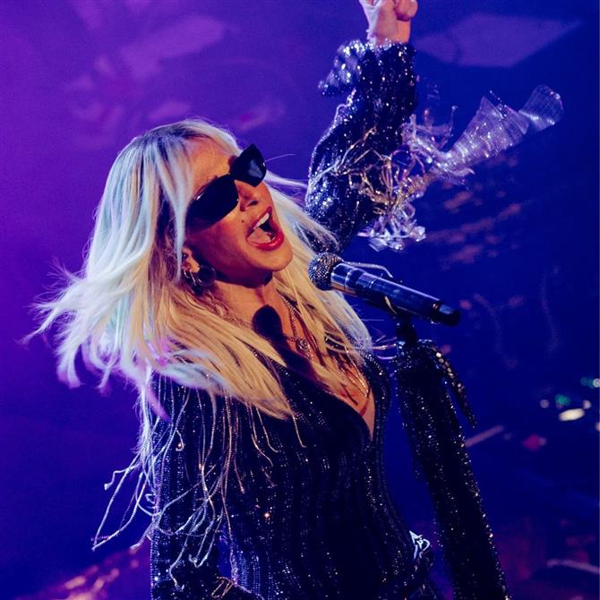 Άννα Βίσση: Αποθεωτική πρεμιέρα για 10η χρονιά στο "Hotel Ερμού" - Το συγκλονιστικό της look