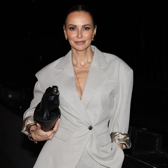 Hair trend alert: Η Μπέττυ Μαγγίρα με το #1 χτένισμα (και κούρεμα) για μαλλιά που δεν έχουν όγκο