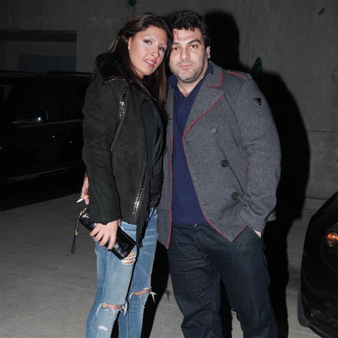 Έλενα Παπαρίζου: Η πρώτη δήλωση του Τόνυ Μαυρίδη μετά την δικαστική απόφαση που τον αναγκάζει να αποχωρήσει από την κοινή τους μεζονέτα