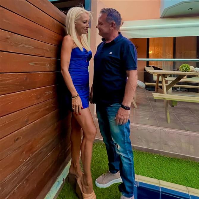 Απόστολος Λύτρας: Παντρεύτηκε με τη σύντροφό του, Δώρα Παπαδοπούλου - Φωτογραφίες και βίντεο από τον γάμο και τη δεξίωση