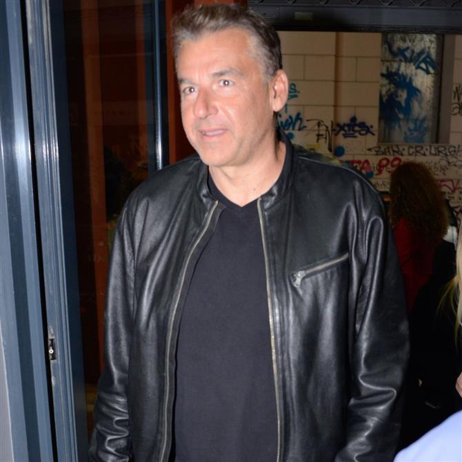 Γιορτή του Πατέρα: Η ανάρτηση του Γιώργου Λιάγκα με τους γιους του και τον δικό του πατέρα που έχει φύγει από τη ζωή