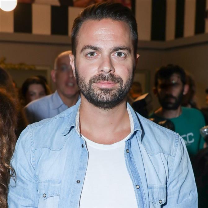 Ηλίας Βρεττός: Συγκλονίζει η εξομολόγησή του για το τροχαίο πριν 8 χρόνια - "Αισθάνθηκα πολύ έντονα και δυνατά το άγγιγμα του Θεού"