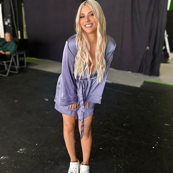 Λάουρα Νάργες για το σώμα της μετά την εγκυμοσύνη: "Αυτό σκέφτηκα και ξεκίνησα να ευχαριστώ τον εαυτό μου που…"