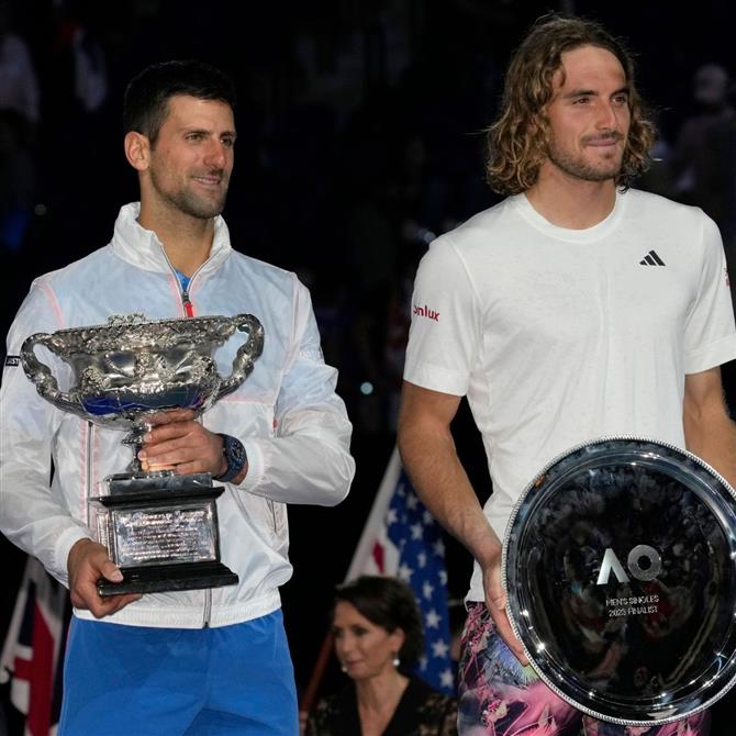 Στέφανος Τσιτσιπάς: Το επικό τρολάρισμα στον Νόβακ Τζόκοβιτς για τη μετακόμιση στην Ελλάδα
