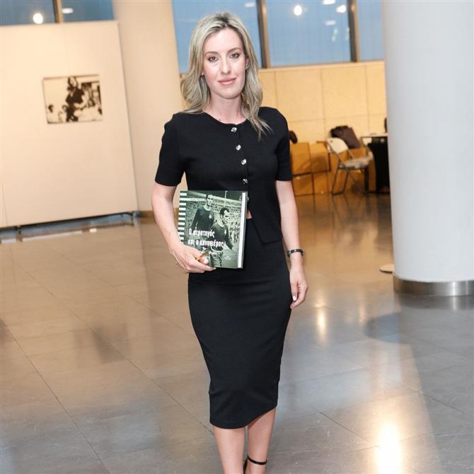 Πόπη Δομάζου: Απάντησε δημόσια στην Ευαγγελία Δομάζου - "Ο πατέρας μου είχε εκκινήσει τη διαδικασία"