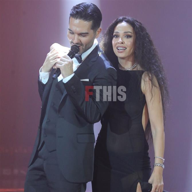 Ελένη Φουρέιρα & Χρήστος Μάστορας: Έκαναν πρεμιέρα - Στο πλευρό του τραγουδιστή η Γαρυφαλλιά Καληφώνη (Photos)