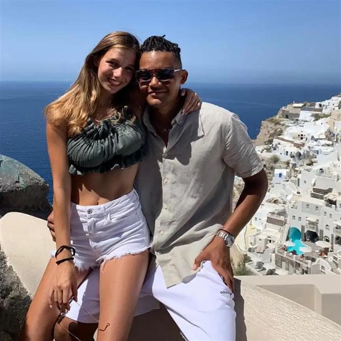 Εμμανουήλ Καραλής: Παντρεύεται το 2026 την σύντροφό του, Αναστασία Μαγαλιού