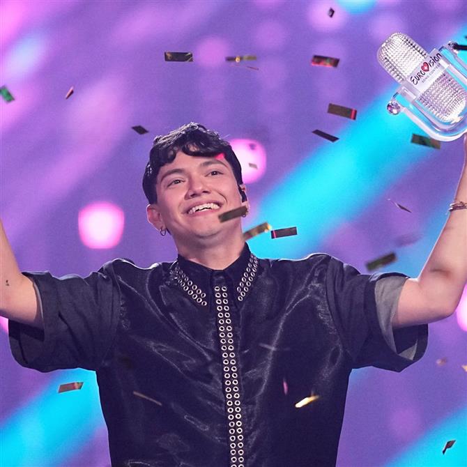 Eurovision 2025: Ποιος είναι ο μεγάλος νικητής JJ - Το βιογραφικό του Johannes Pietsch που κέρδισε με την Αυστρία